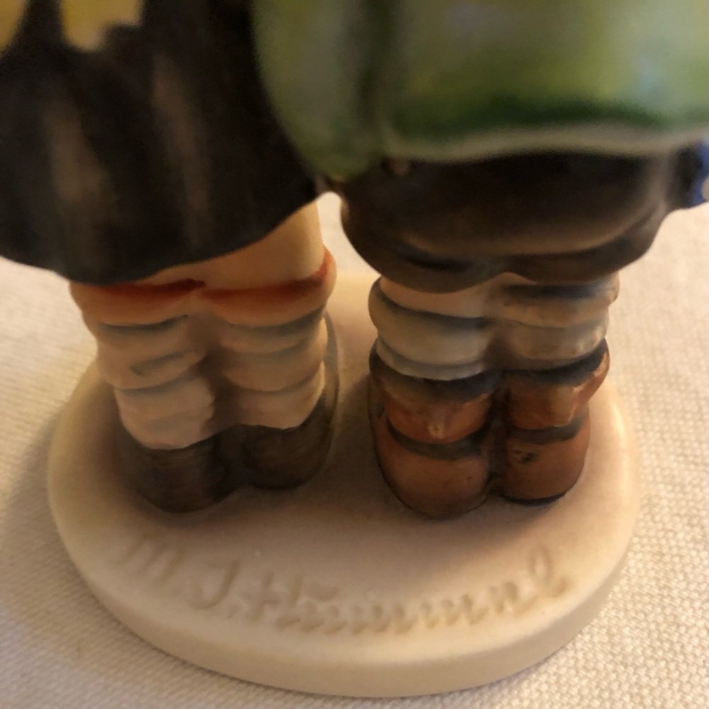 Vintage Hummel Boy & Girl with Basket to Market - Picture 8 of 10